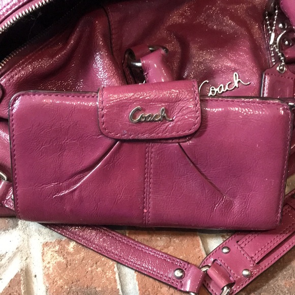 Coach purse and matching wallet used but in good condition - Picture 11 of 12